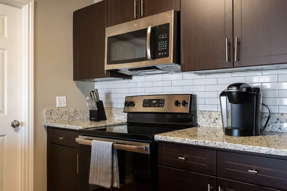apartment-in-austin-beck-at-wells-branch-e514ed1f-bf84-4367-aa67-9630b564f5f3-7