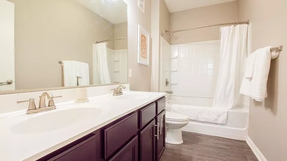 apartment-in-denver-waterford-at-southlands-28202-8d08f722-39cf-48e1-ba13-d8b88dc0affa09